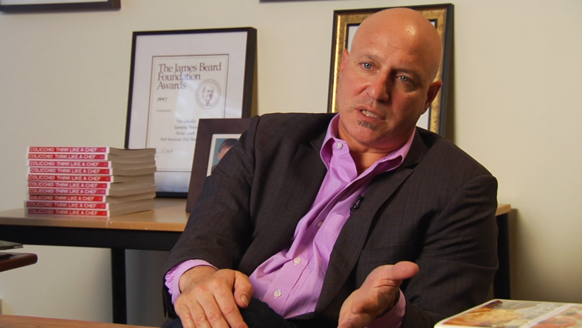 Still of Tom Colicchio in A Place at the Table (2012)