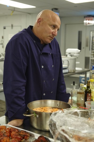 Still of Tom Colicchio in Top Chef: Advantage Chef (2010)