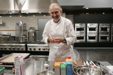 Still of Hubert Keller in Top Chef Masters (2009)