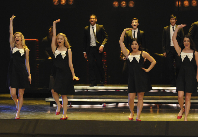 Still of Lea Michele, Dijon Talton, Dianna Agron, Chris Colfer and Jenna Ushkowitz in Glee (2009)