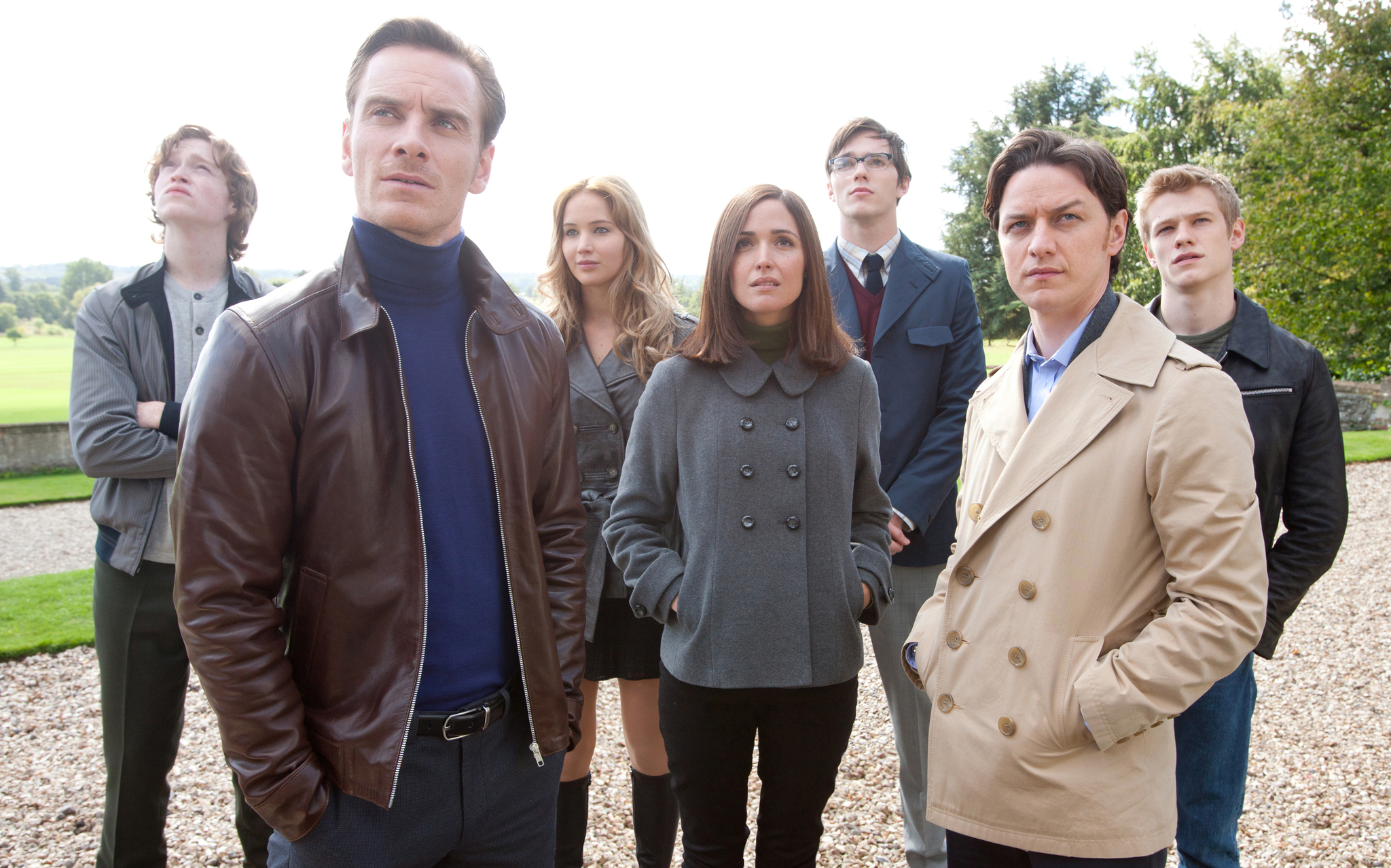 Still of Rose Byrne, Nicholas Hoult, James McAvoy, Michael Fassbender, Lucas Till, Jennifer Lawrence and Caleb Landry Jones in Iksmenai: pirma klase (2011)