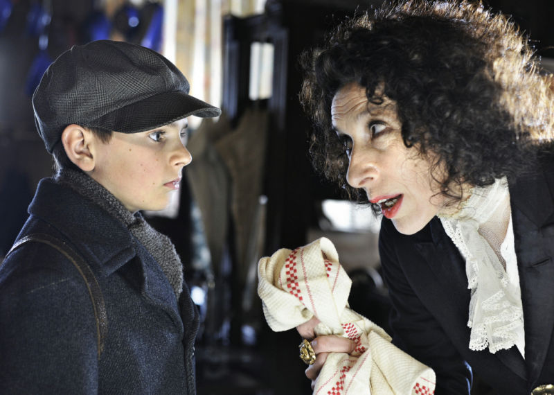 Still of Adele Neuhauser and Markus Krojer in Die Perlmutterfarbe (2009)