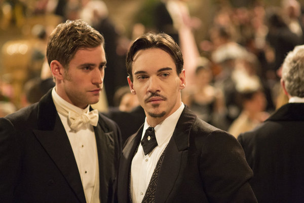 Still of Jonathan Rhys Meyers and Oliver Jackson-Cohen in Dracula (2013)