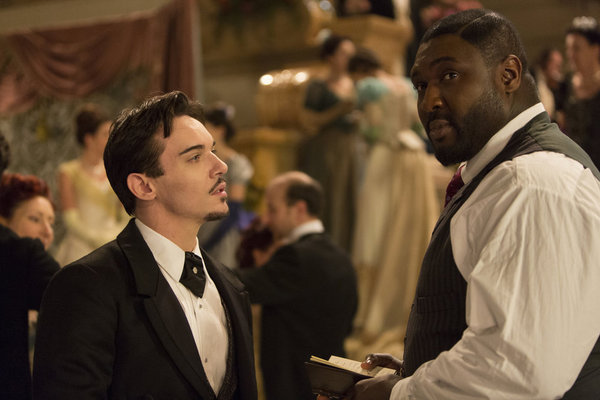 Still of Jonathan Rhys Meyers and Nonso Anozie in Dracula (2013)