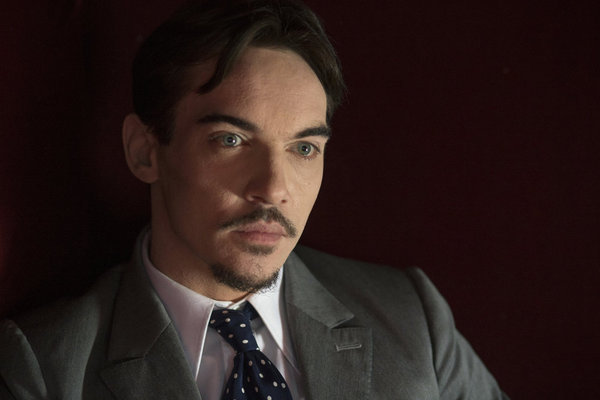 Still of Jonathan Rhys Meyers in Dracula (2013)