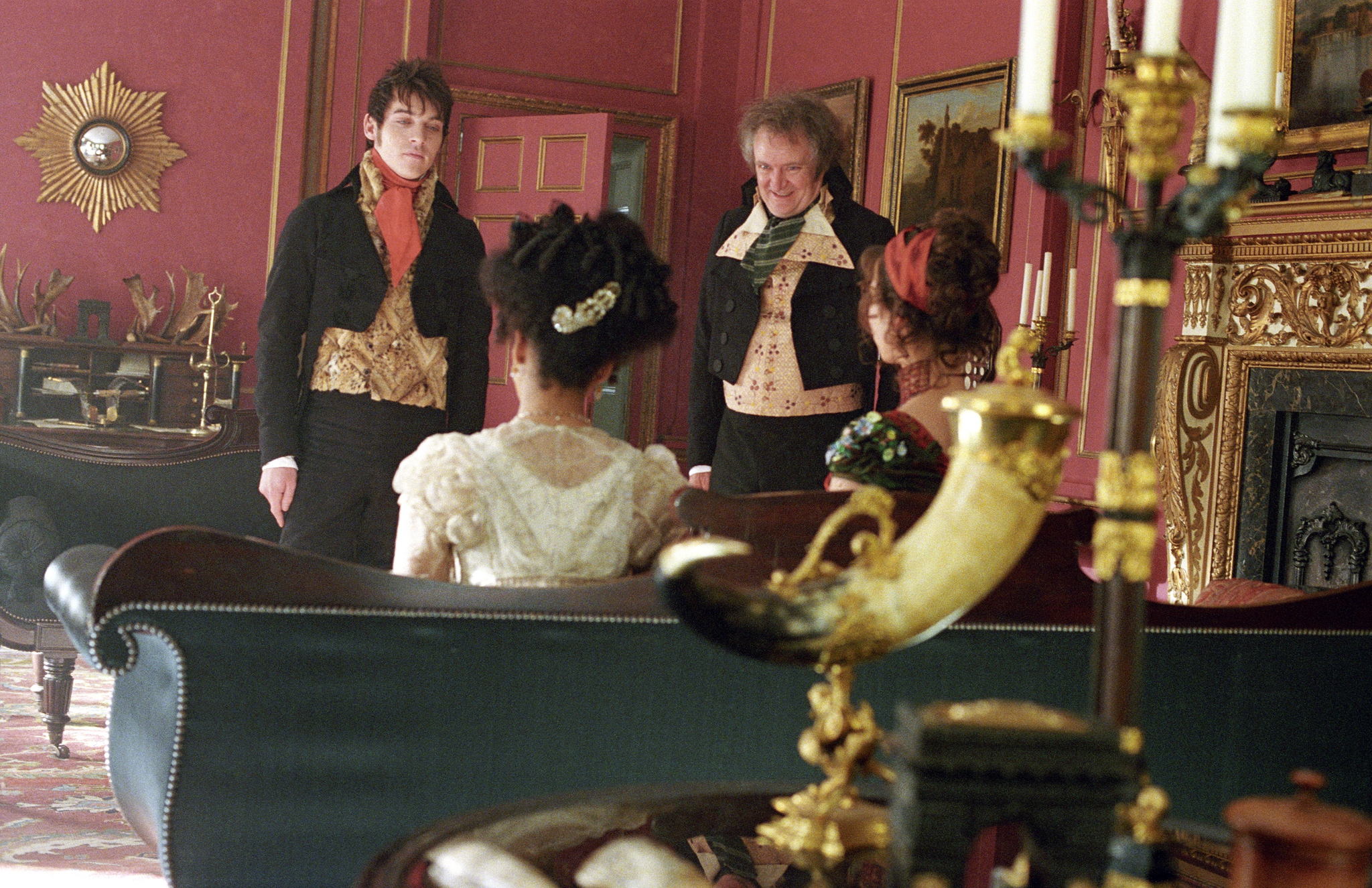 Still of Jim Broadbent and Jonathan Rhys Meyers in Vanity Fair (2004)