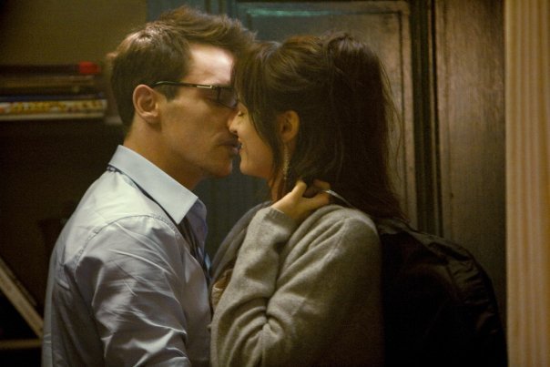 Still of Jonathan Rhys Meyers and Kasia Smutniak in From Paris with Love (2010)