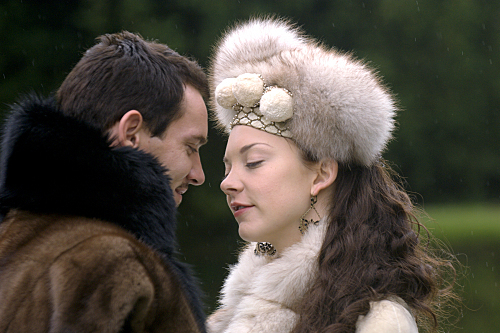 Still of Jonathan Rhys Meyers and Natalie Dormer in The Tudors (2007)