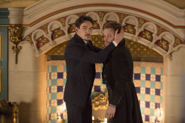 Still of Jonathan Rhys Meyers and Alec Newman in Dracula (2013)