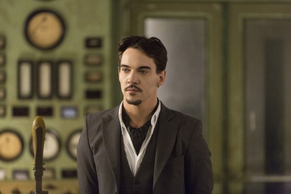 Still of Jonathan Rhys Meyers in Dracula (2013)