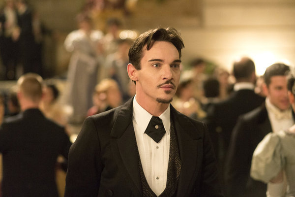 Still of Jonathan Rhys Meyers in Dracula (2013)