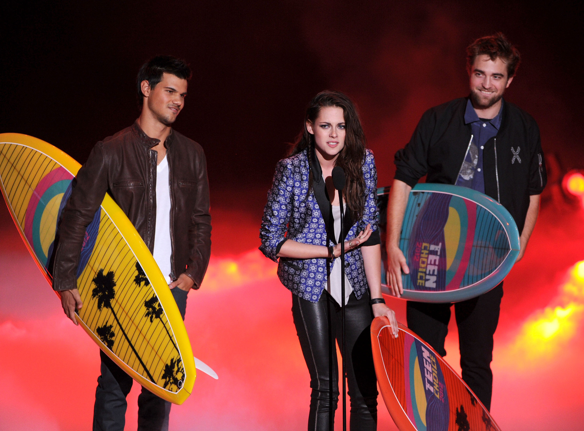 Kristen Stewart, Taylor Lautner and Robert Pattinson at event of Teen Choice Awards 2012 (2012)