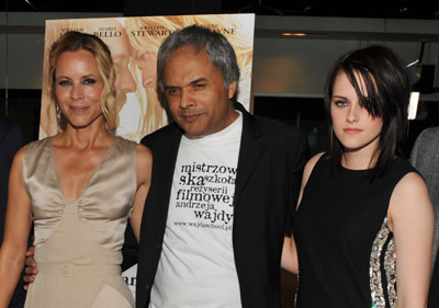 Maria Bello, Udayan Prasad and Kristen Stewart at event of The Yellow Handkerchief (2008)