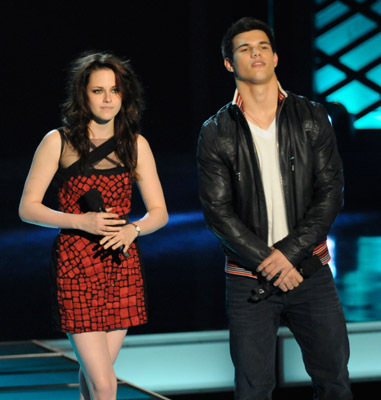 Kristen Stewart and Taylor Lautner