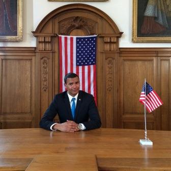 Playing the caracter of the American Presidet Barack Obama in Vaskduellen produced by Crazy Pictures.