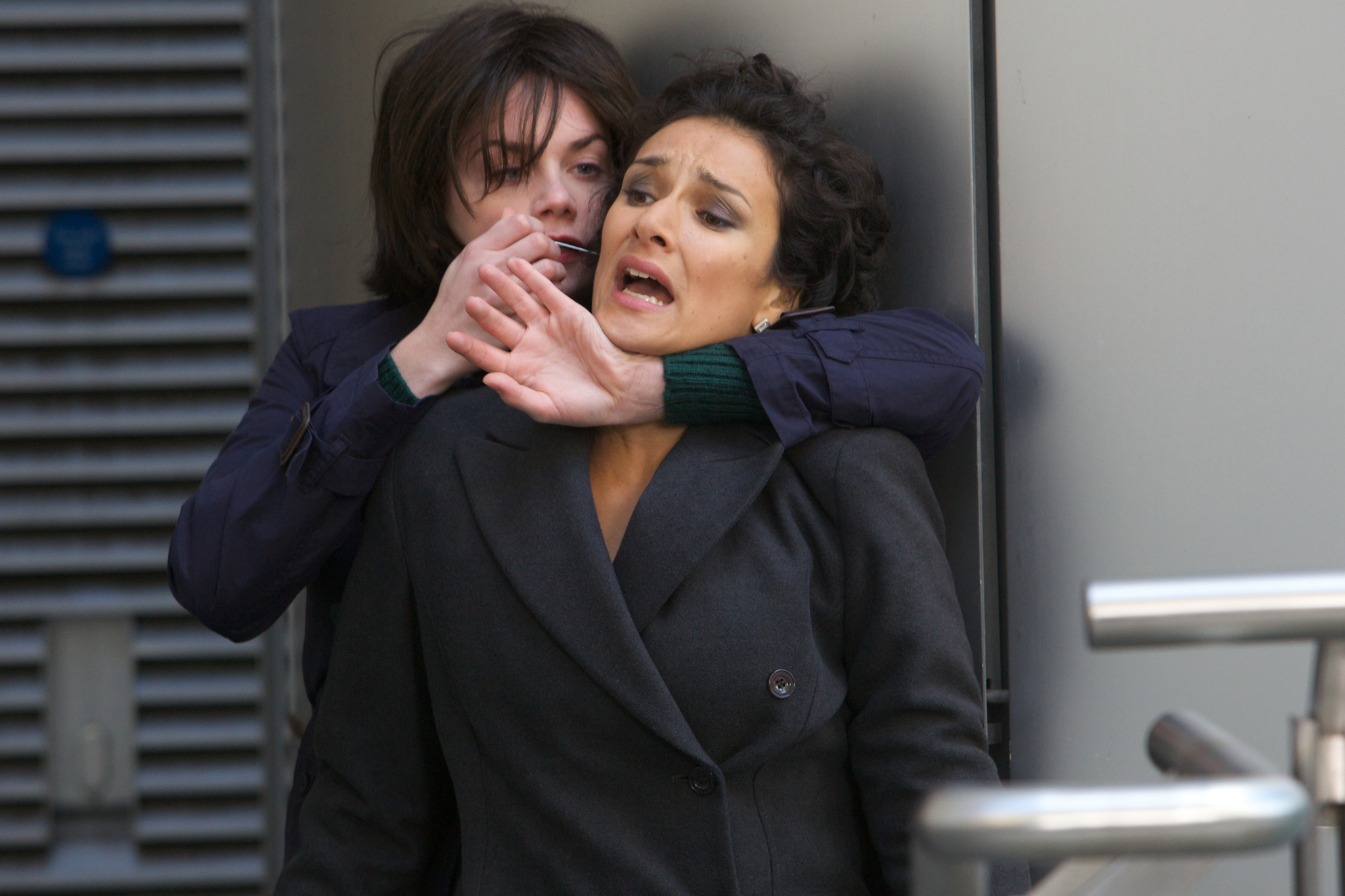 Still of Indira Varma and Ruth Wilson in Luther (2010)