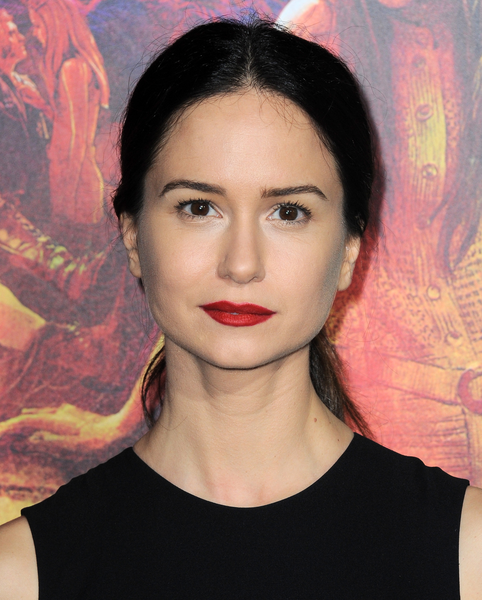 Katherine Waterston at event of Zmogiska silpnybe (2014)