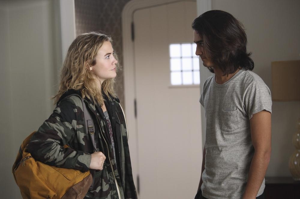 Still of Avan Jogia and Maddie Hasson in Twisted (2013)