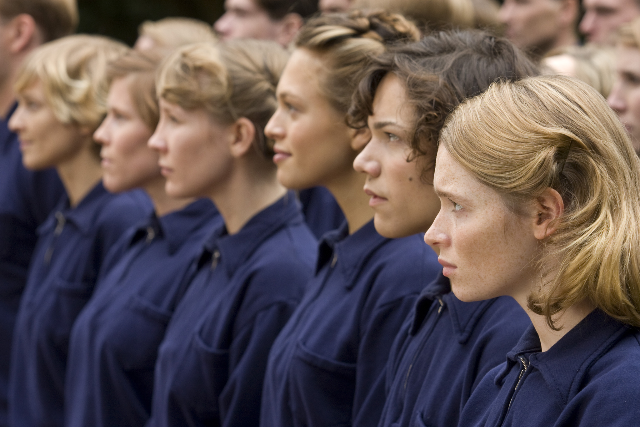 Still of Julie Engelbrecht, Karoline Herfurth, Sebastian Urzendowsky and Klara Manzel in Berlin '36 (2009)