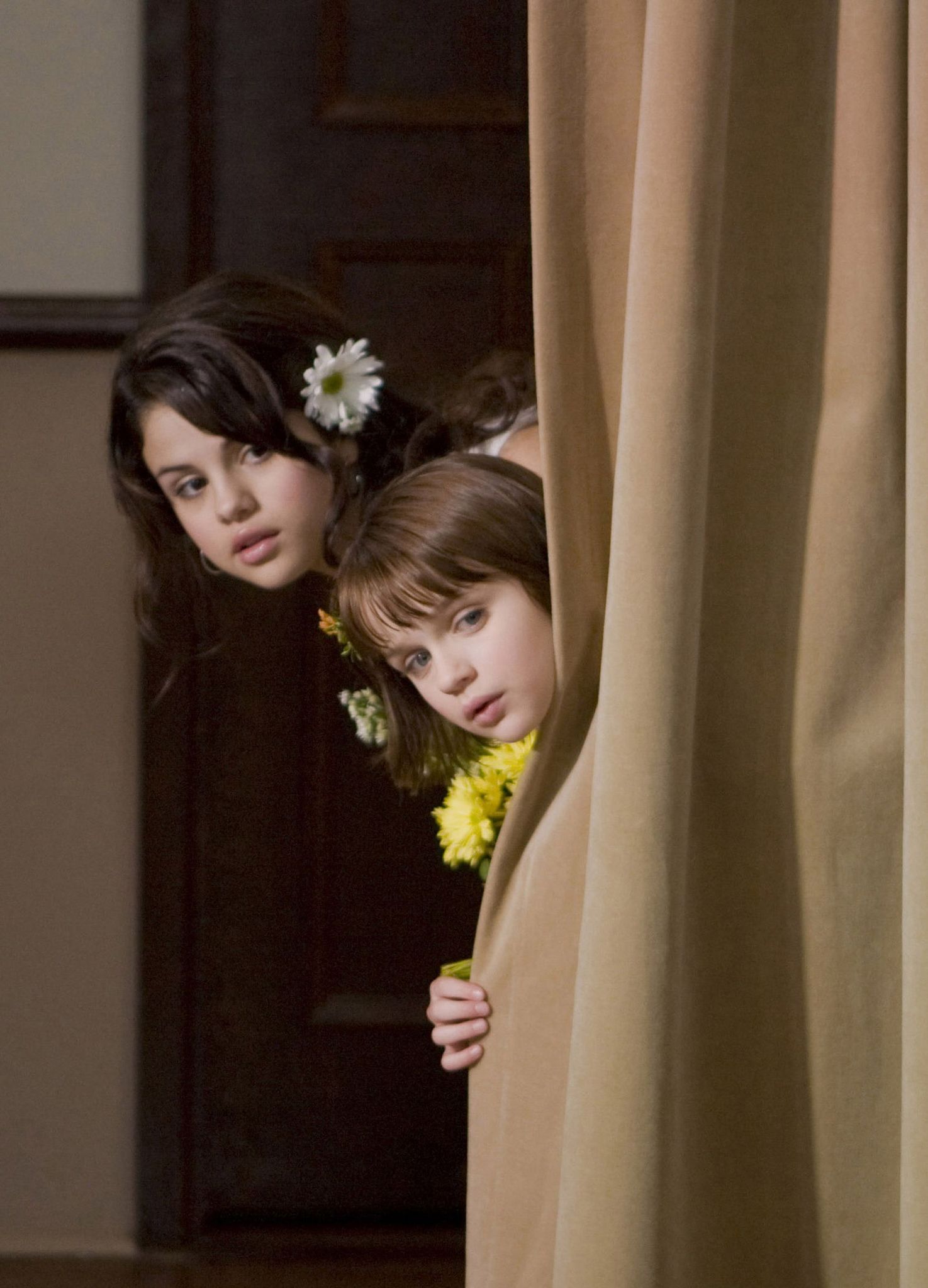 Still of Selena Gomez and Joey King in Ramona and Beezus (2010)