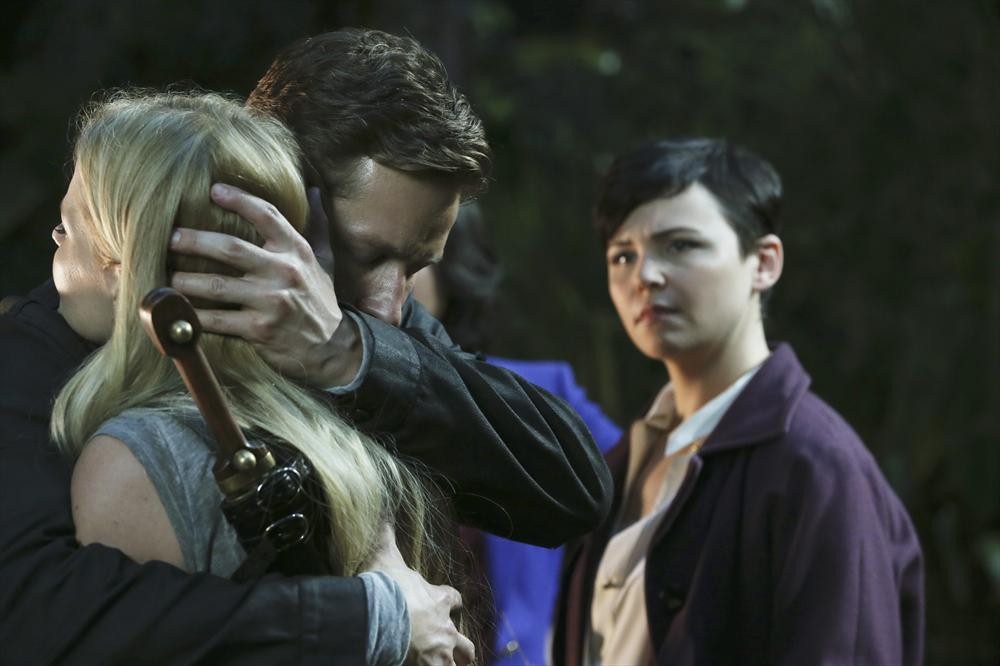 Still of Ginnifer Goodwin, Jennifer Morrison and Josh Dallas in Once Upon a Time (2011)