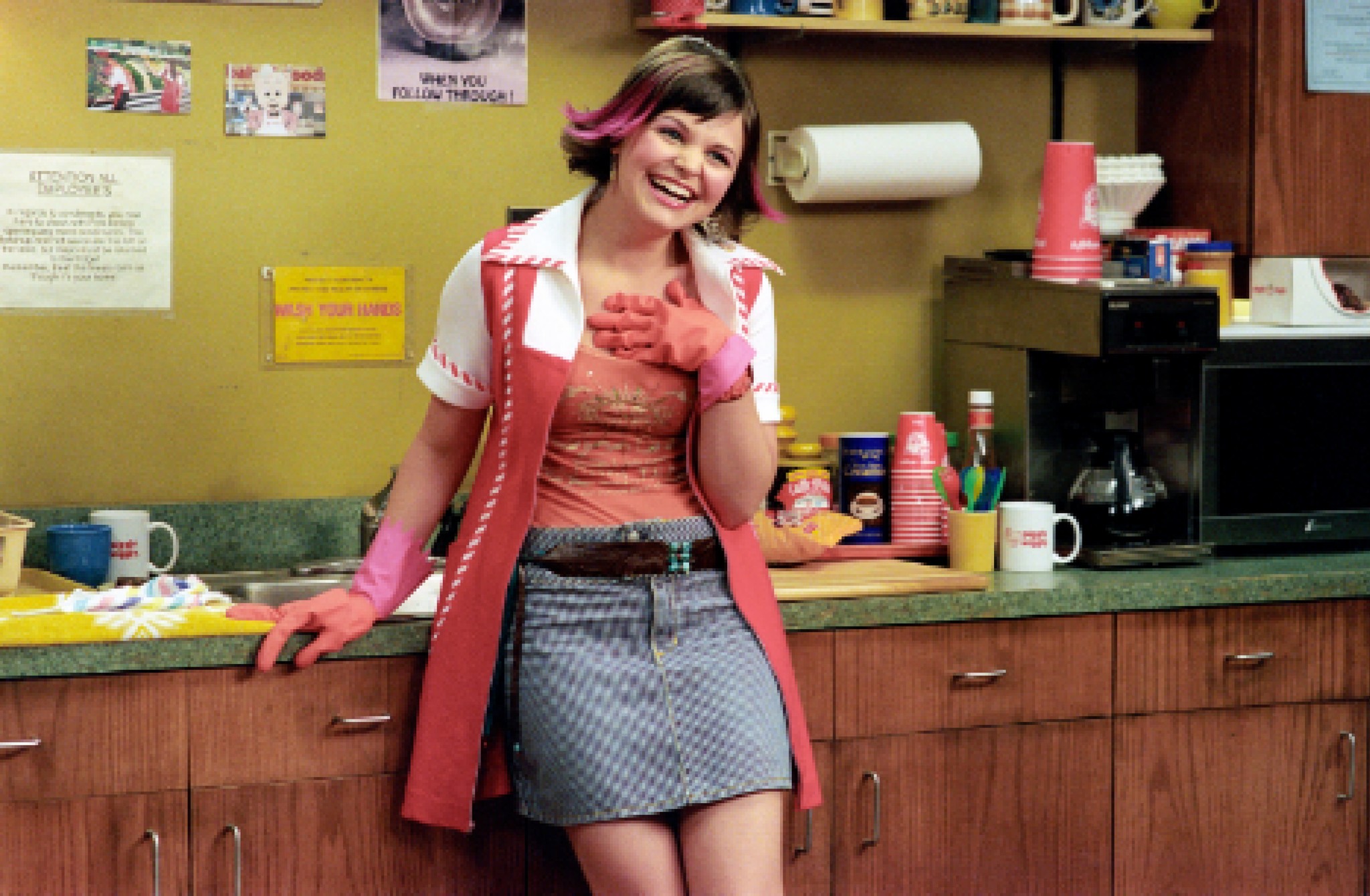 Still of Ginnifer Goodwin in Win a Date with Tad Hamilton! (2004)