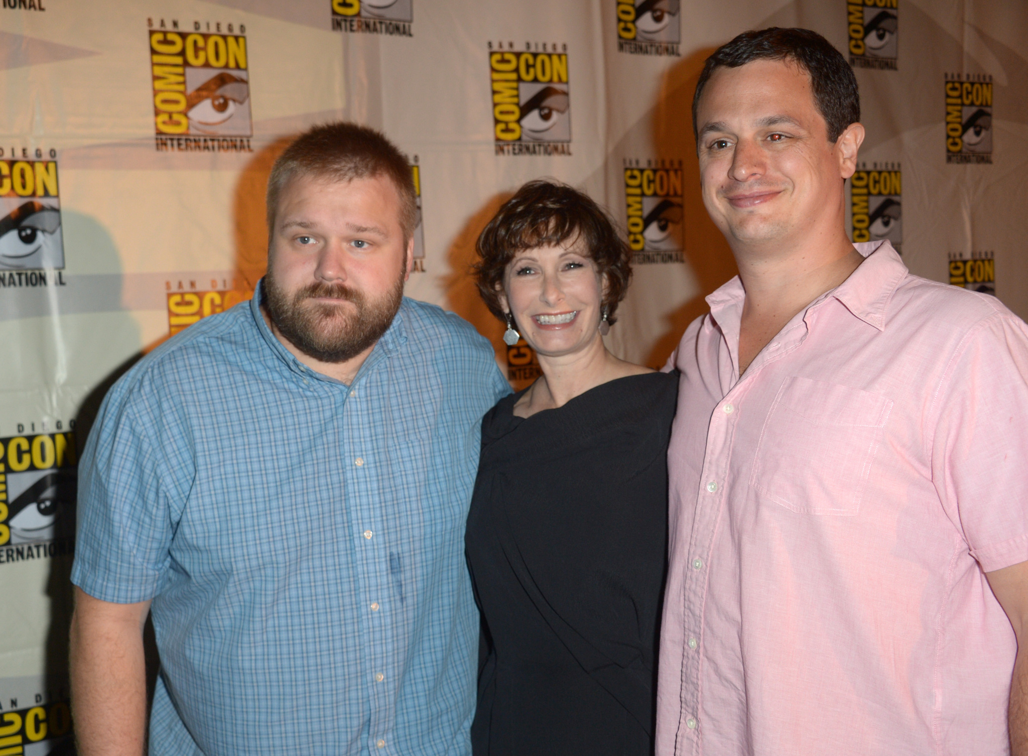 Gale Anne Hurd, David Alpert and Robert Kirkman at event of Vaiksciojantys negyveliai (2010)