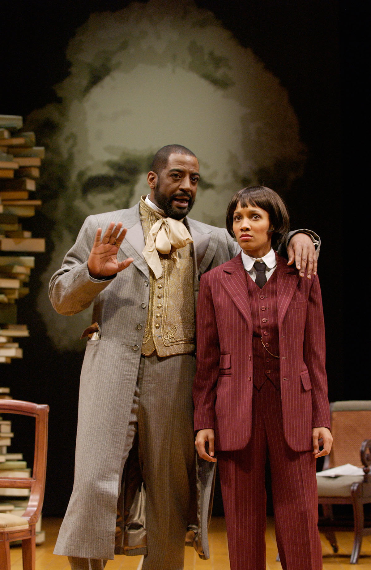Aisha Kabia & Derrick Lee Weeden in the Oregon Shakespeare Festival production of 