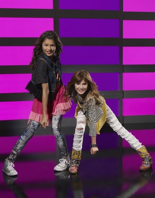 Still of Bella Thorne and Zendaya in Shake It Up! (2010)