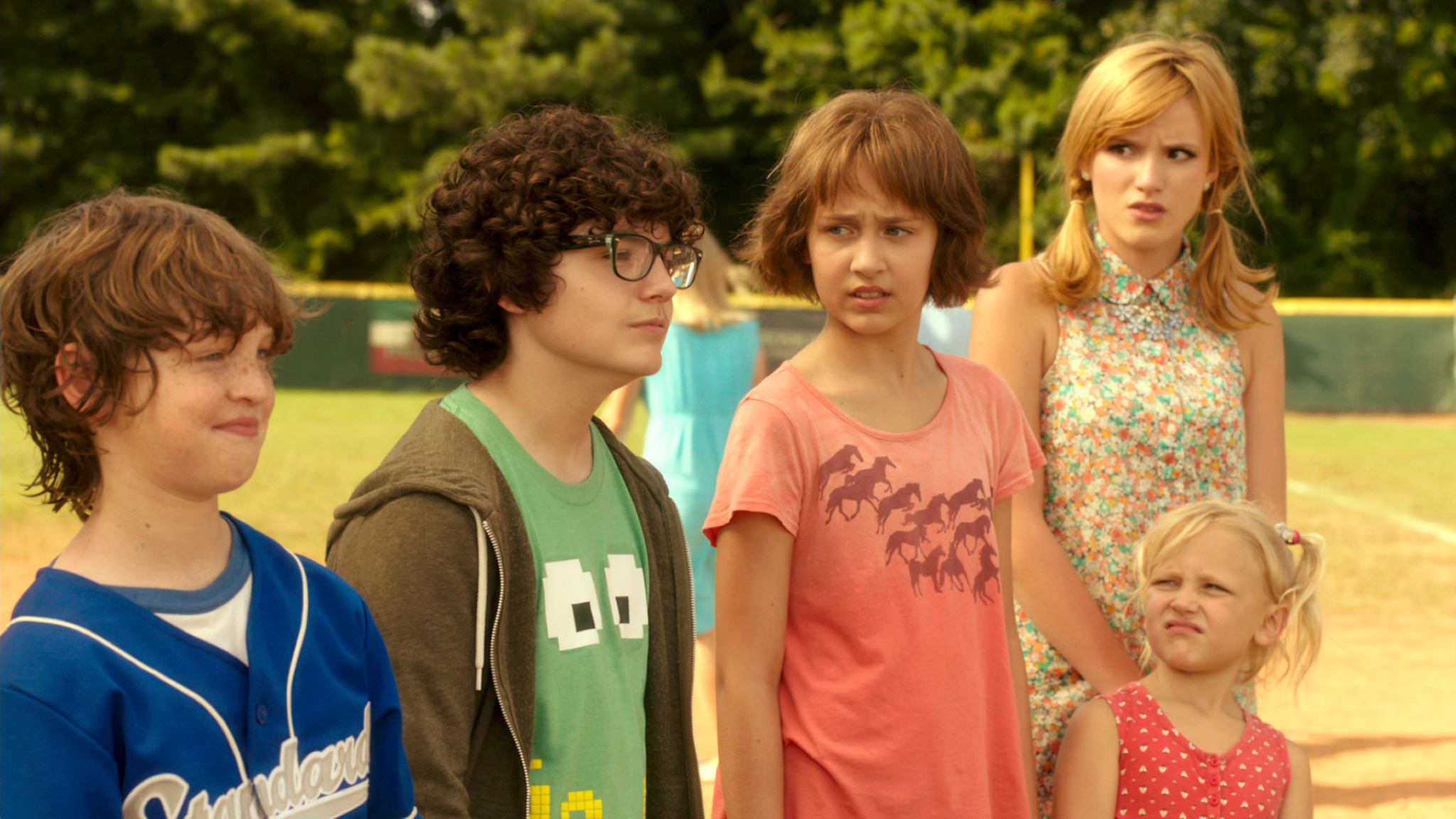 Still of Bella Thorne, Kyle Red Silverstein, Emma Fuhrmann, Braxton Beckham and Alyvia Alyn Lind in Kartu ne savo noru (2014)