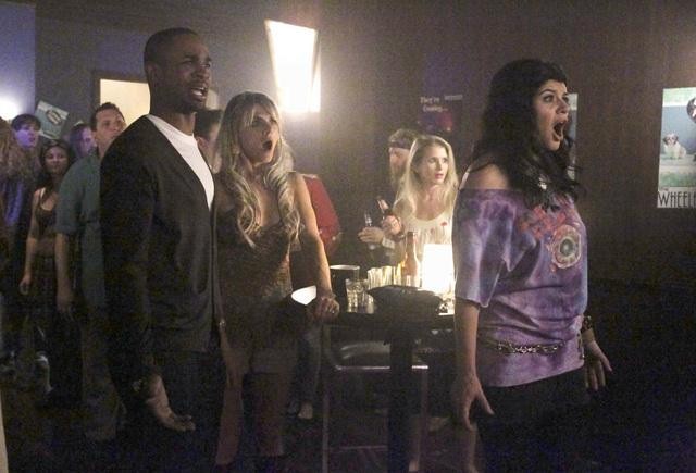 Still of Damon Wayans Jr., Casey Wilson and Eliza Coupe in Happy Endings (2011)