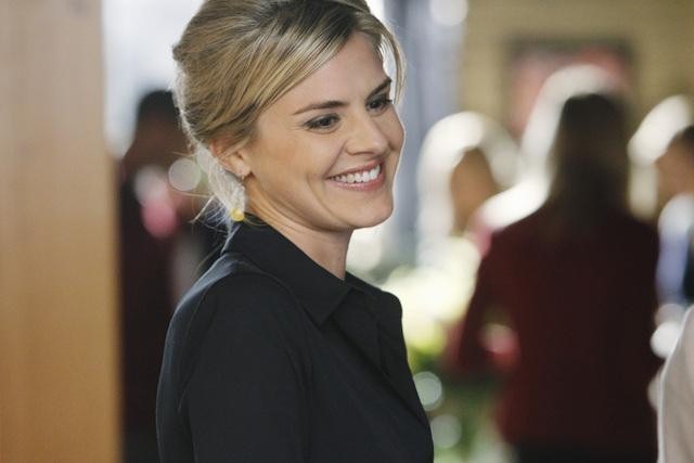 Still of Eliza Coupe in Happy Endings (2011)