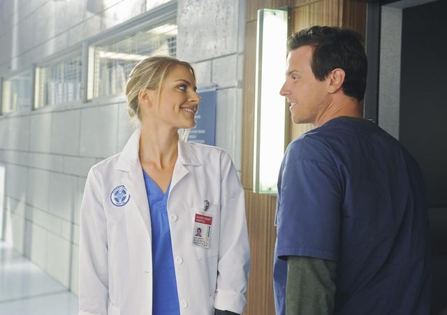 Eliza Coupe and Michael Mosley. SCRUBS