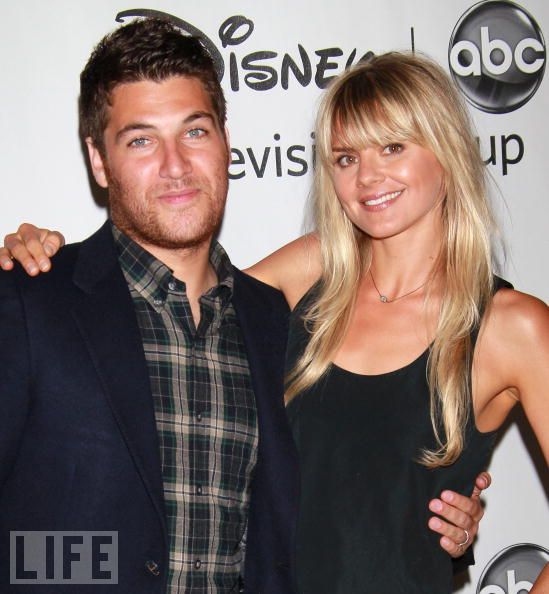 Adam Pally and Eliza Coupe from HAPPY ENDINGS. TCA's