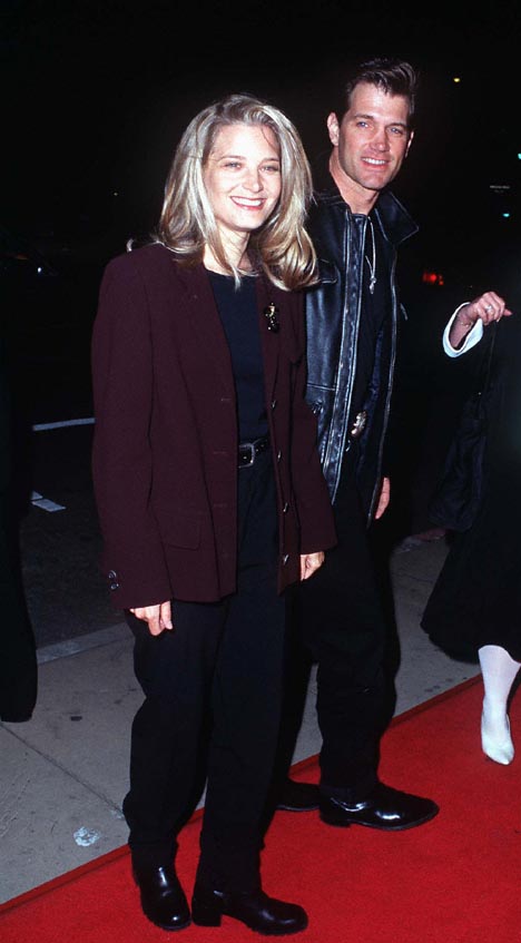 Bridget Fonda and Chris Isaak at event of From Dusk Till Dawn (1996)
