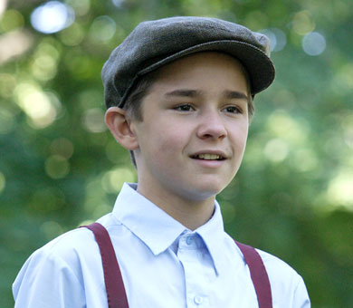 Dylan Everett as Arthur in 