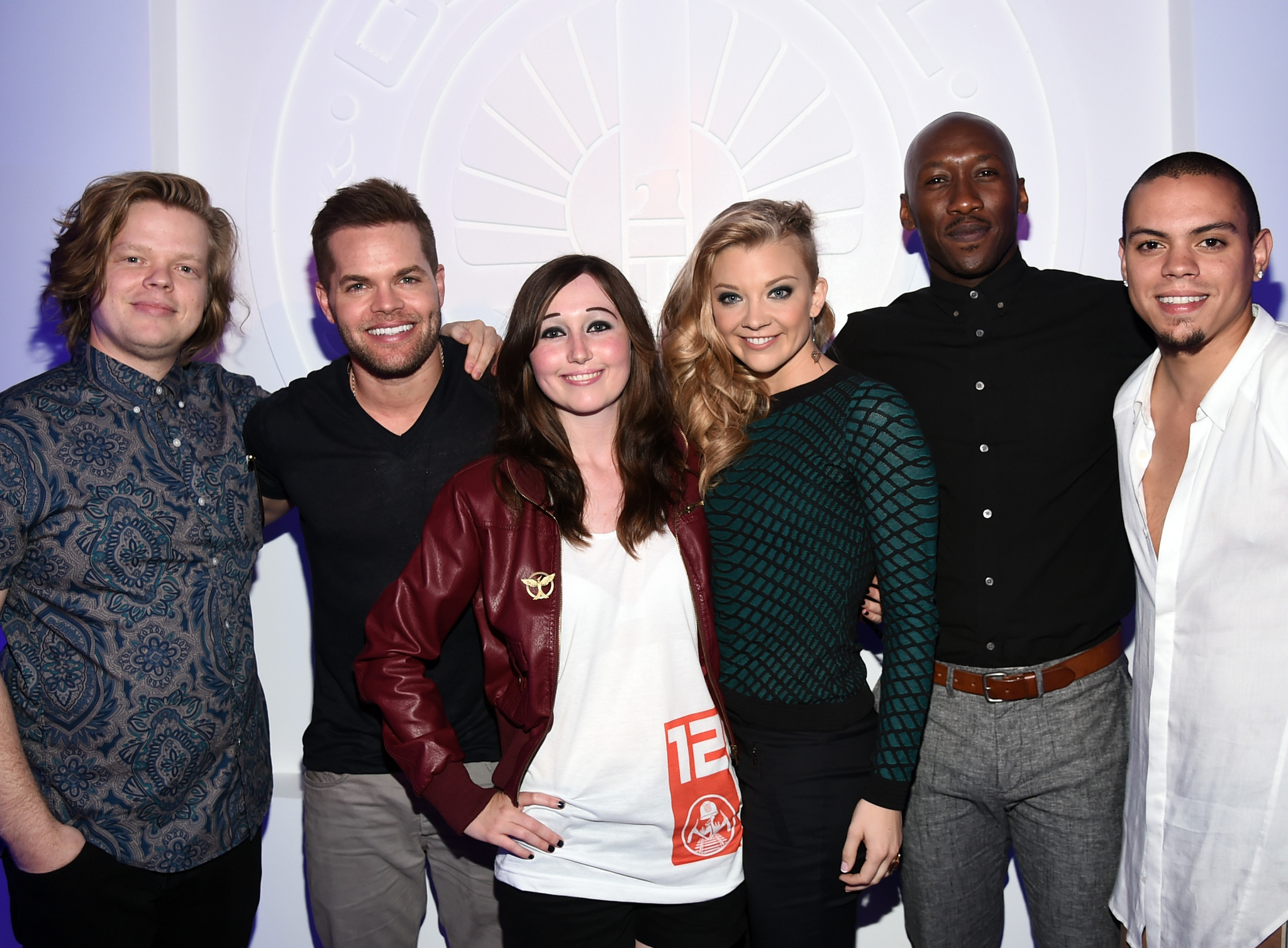 Elden Henson, Mahershala Ali, Wes Chatham, Natalie Dormer, Evan Ross and Katie Goodwin at event of Bado zaidynes: Strazdas giesmininkas. 1 dalis (2014)