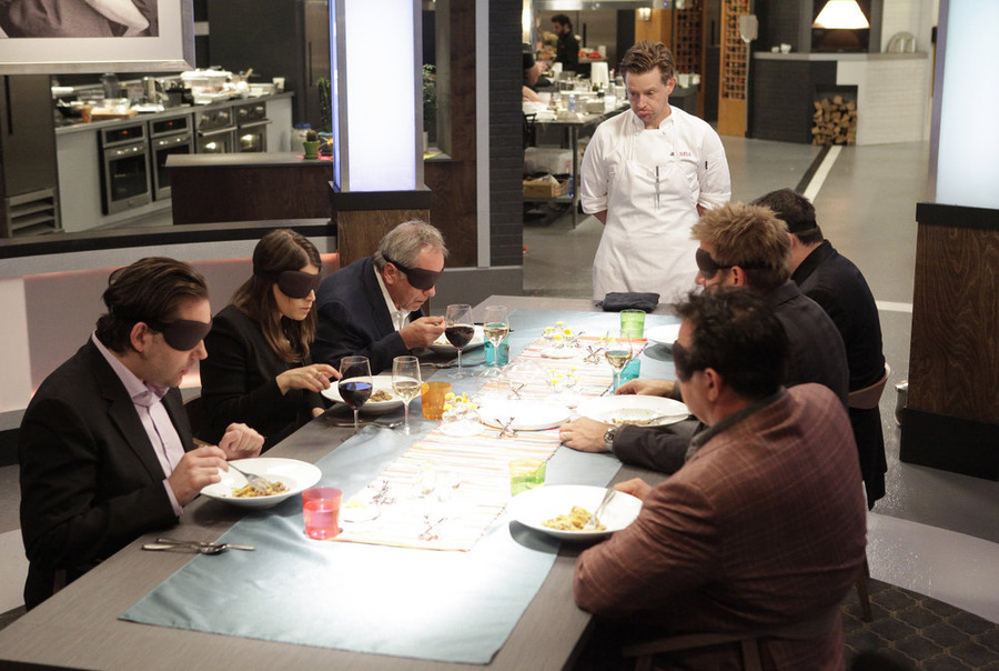 Still of Wolfgang Puck, Gail Simmons, Curtis Stone and Richard Blais in Top Chef Duels (2014)