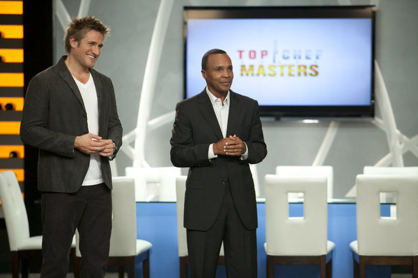Still of Sugar Ray Leonard and Curtis Stone in Top Chef Masters (2009)