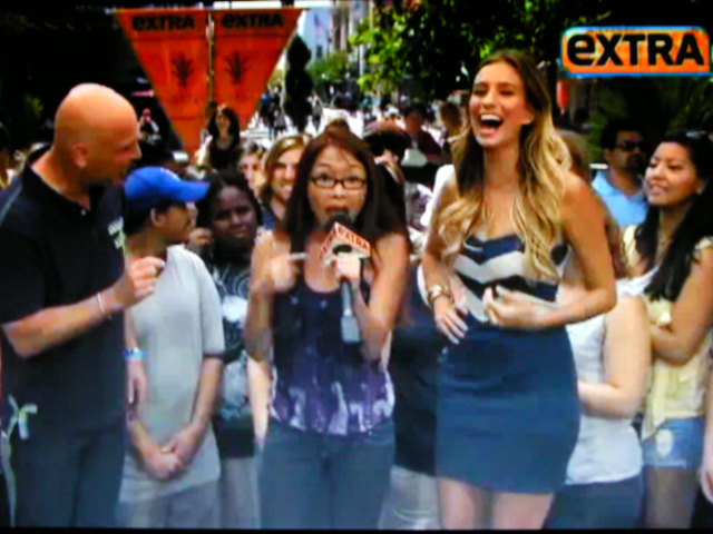 Howie Mandel, Claire Lanay, Renee Bargh at The Grove (Los Angeles) on 