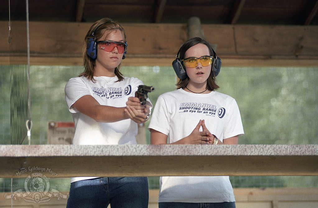 Still of Jena Malone and Mandy Moore in Saved! (2004)