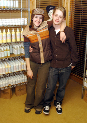 Macaulay Culkin and Jena Malone