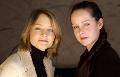 Jodie Foster and Jena Malone at event of The Dangerous Lives of Altar Boys (2002)