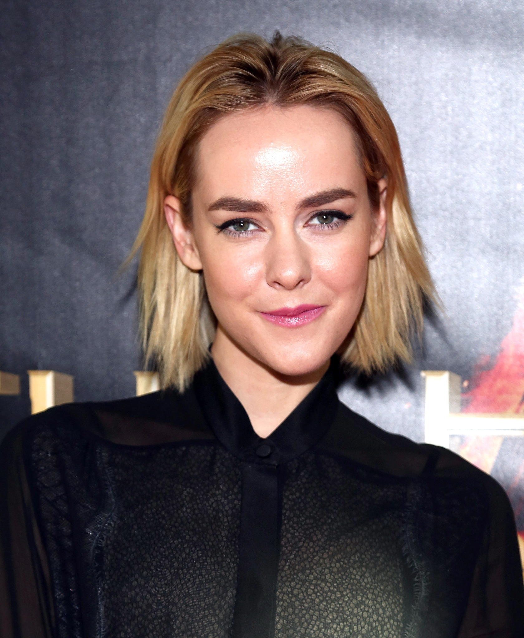 Jena Malone at event of Bado zaidynes. Ugnies medziokle (2013)