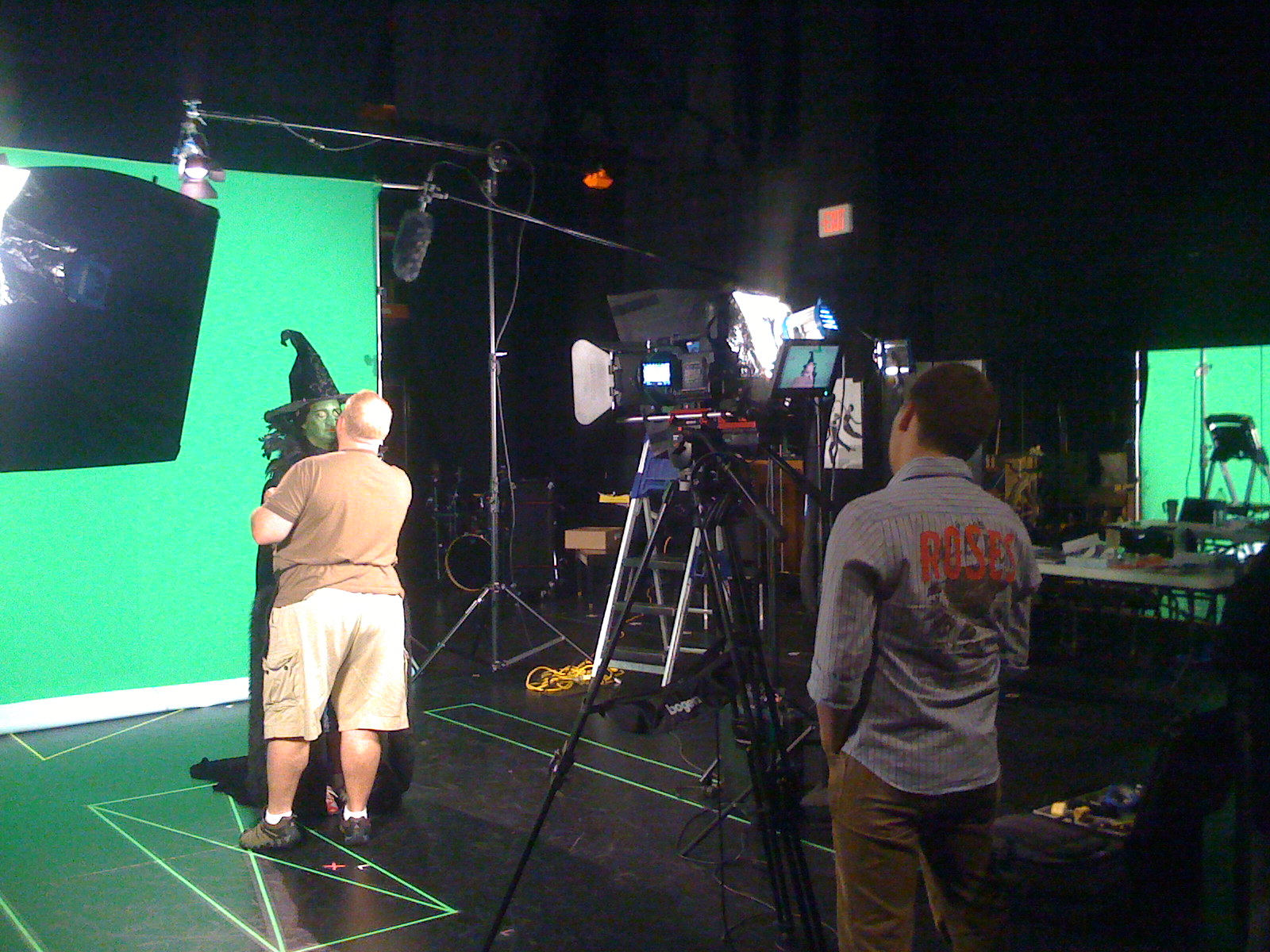 Shooting green screen insert FX for the national Wizard of Oz theater tour.