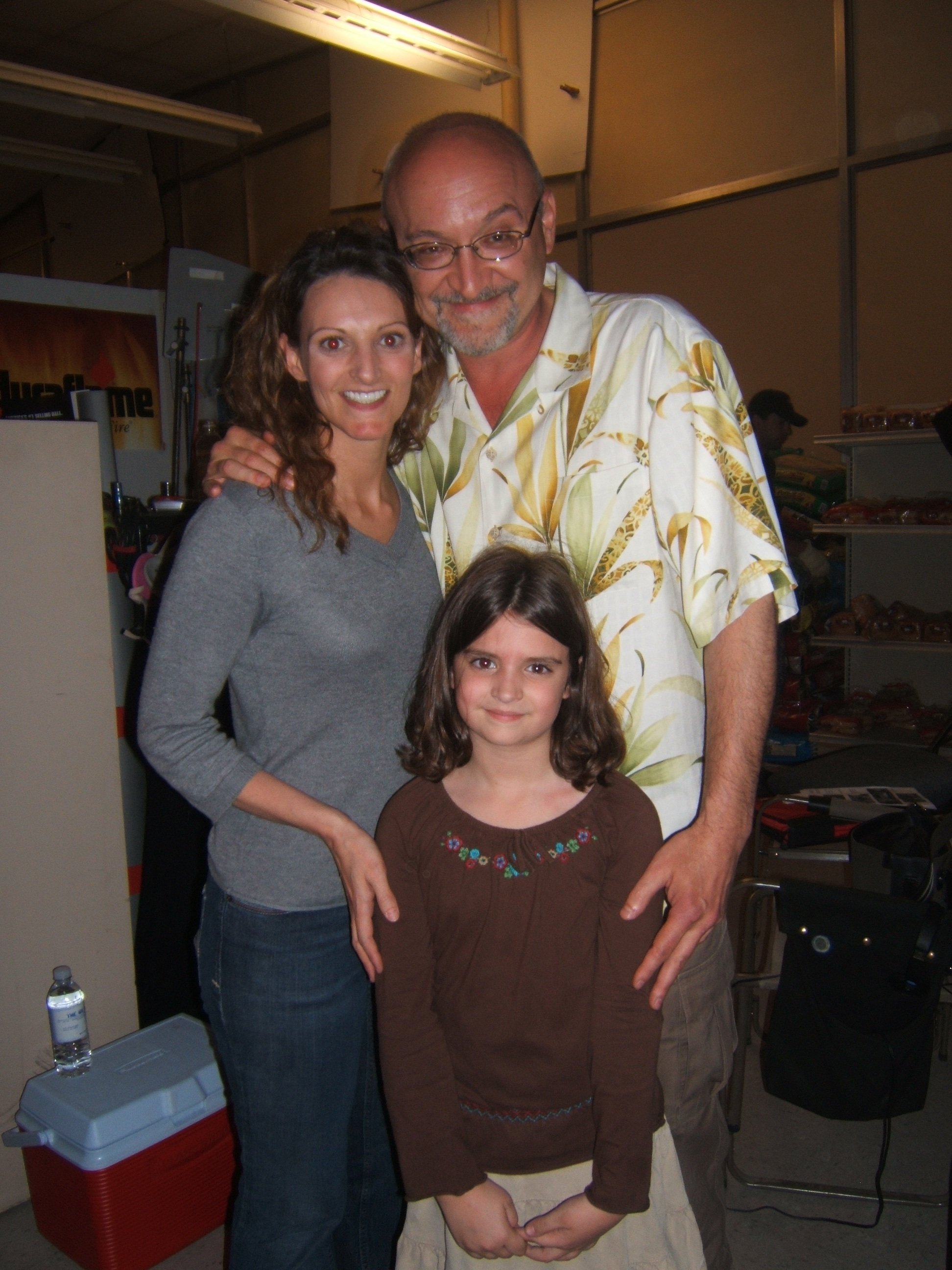 Dodie Brown & daughter, Taylor Brown, with Director Frank Darabont on set of Stephen King's The Mist