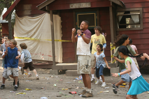 Still of Cuba Gooding Jr. and Joshua David McLerran in Tecio dienos stovykla (2007)