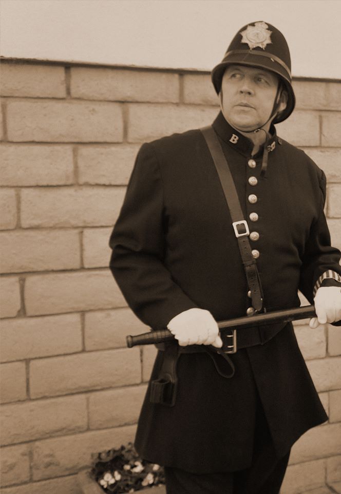 Mark Rooney as Officer Giles in Dr. Jekyll