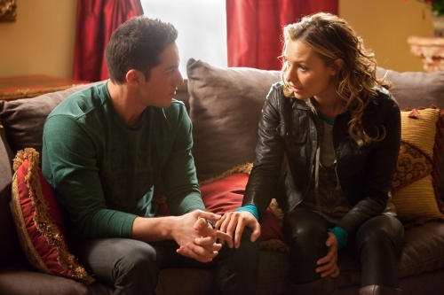 Still of Michael Trevino and Michaela McManus in Vampyro dienorasciai (2009)