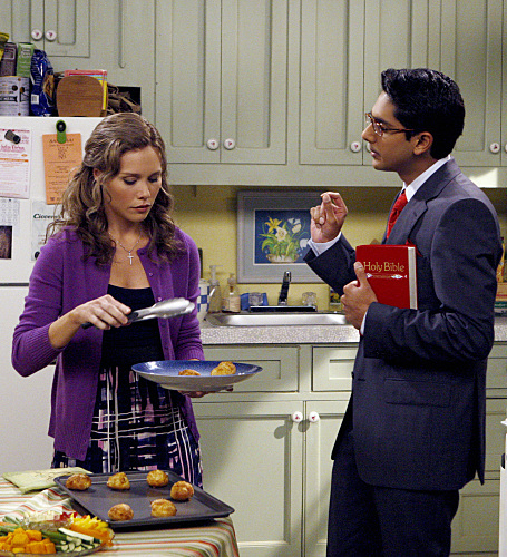 Still of Amanda Baker and Adhir Kalyan in Rules of Engagement (2007)